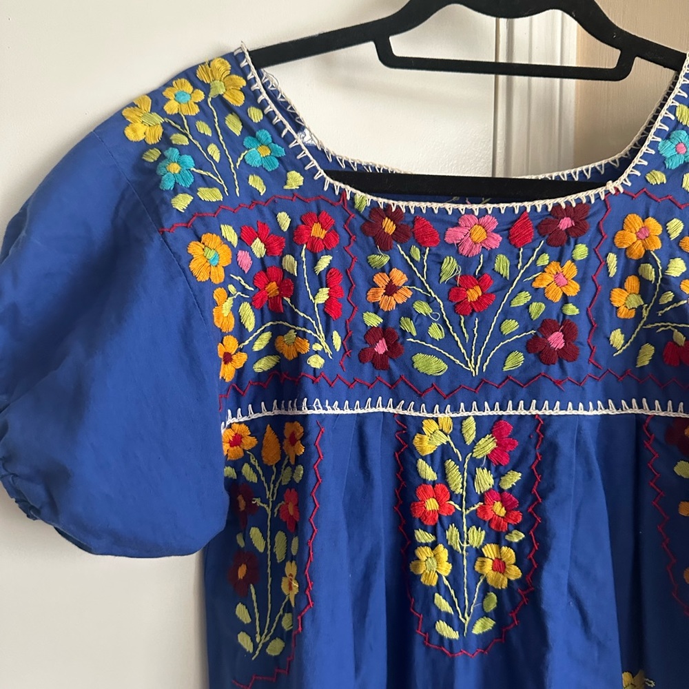 Vintage Embroidered Mexican Dress